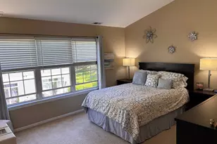 3142 Falling Waters Ln, Lindenhurst, IL 60046 - Photo 7