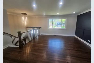 1570 Jefferson Road, Hoffman Estates, IL 60169 - Photo 9