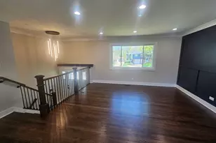 1570 Jefferson Rd, Hoffman Estates, IL 60169 - Photo 9