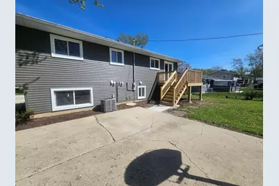 1570 Jefferson Road, Hoffman Estates, IL 60169 - Photo 33