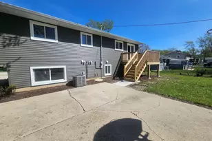 1570 Jefferson Rd, Hoffman Estates, IL 60169 - Photo 33