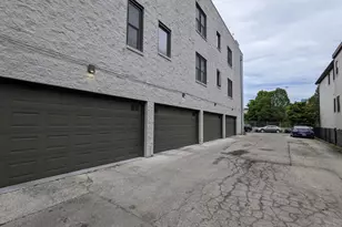 750 N Willard Ct, Chicago, IL 60642 - Photo 23