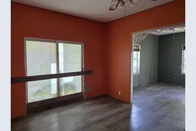 905 McClintock Avenue, Johnston City, IL 62951 - Photo 15