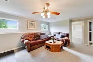 1976 Robert St, Aurora, IL 60506 - Photo 27