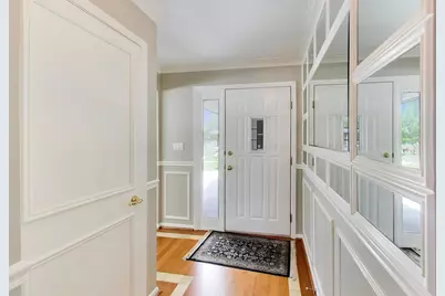 1976 Robert Street, Aurora, IL 60506 - Photo 5
