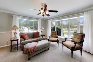 1976 Robert St, Aurora, IL 60506 - Photo 7
