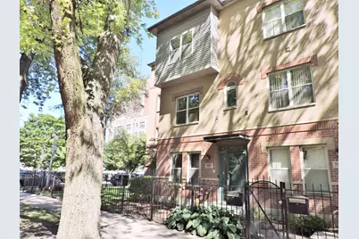 7037 S Oglesby Avenue, Chicago, IL 60649 - Photo 3