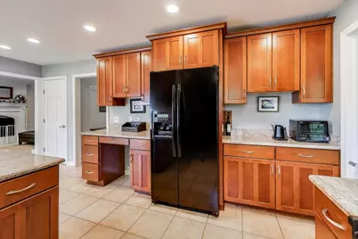 21301 N Woodland Avenue, Barrington, IL 60010 - Photo 11