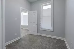 5319 S Indiana Ave, Chicago, IL 60615 - Photo 13