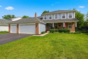 400 Willow Rd, Lakemoor, IL 60051 - Photo 3