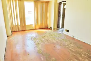 8005 S Campbell Ave, Chicago, IL 60652 - Photo 3