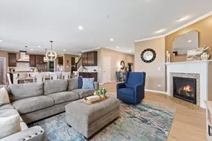 1516 Hartford Ln, Woodridge, IL 60517 - Photo 13
