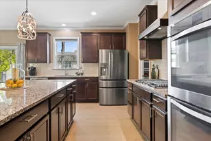 1516 Hartford Ln, Woodridge, IL 60517 - Photo 11