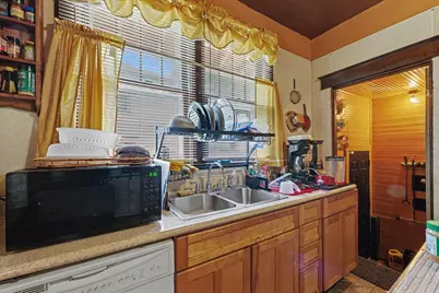 212 E Hill Street, Champaign, IL 61820 - Photo 13
