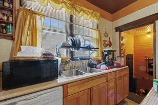 212 E Hill St, Champaign, IL 61820 - Photo 13
