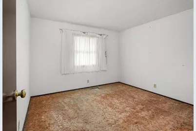 118 E Lamphere Drive, Blue Grass, IA 52726 - Photo 29