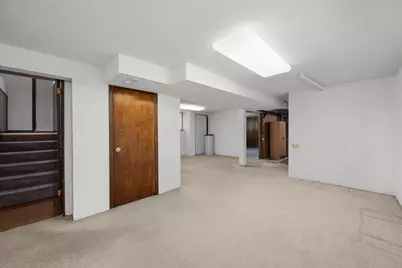 118 E Lamphere Drive, Blue Grass, IA 52726 - Photo 33