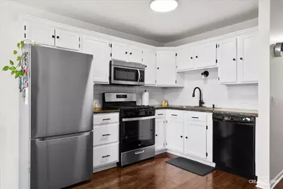 295 Woodridge Circle #D, South Elgin, IL 60177 - Photo 7