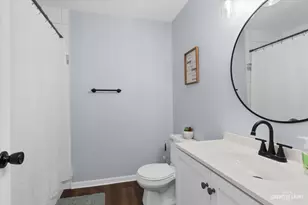 295 Woodridge Cir, South Elgin, IL 60177 - Photo 9