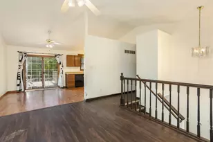1309 W Indian Dr, Pontiac, IL 61764 - Photo 9
