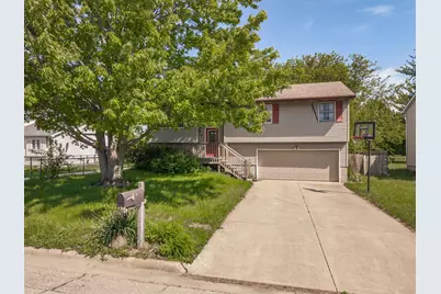 1309 W Indian Drive, Pontiac, IL 61764 - Photo 1