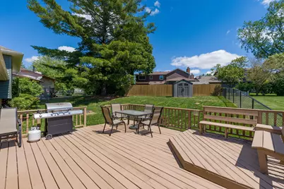 1640 Queens Drive, Bettendorf, IA 52722 - Photo 35