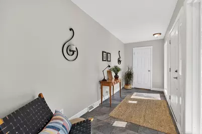 223 Willow Lane, Geneva, IL 60134 - Photo 3