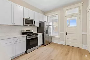 3751 N Clifton Ave, Chicago, IL 60613 - Photo 9