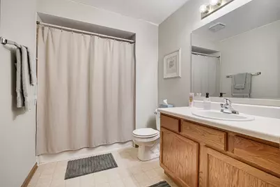 2936 Heatherwood Drive #19081, Schaumburg, IL 60194 - Photo 17