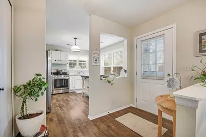 2936 Heatherwood Drive #19081, Schaumburg, IL 60194 - Photo 3