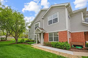 2936 Heatherwood Dr, Schaumburg, IL 60194 - Photo 23