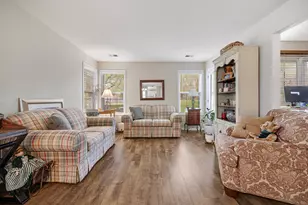 2936 Heatherwood Dr, Schaumburg, IL 60194 - Photo 11
