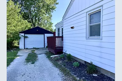 2208 W Vernon Court, Peoria, IL 61604 - Photo 13