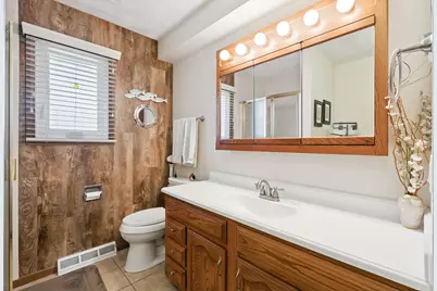 870 47th Avenue #2, East Moline, IL 61244 - Photo 15