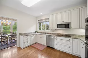 2288 Royal Ridge Dr, Northbrook, IL 60062 - Photo 11