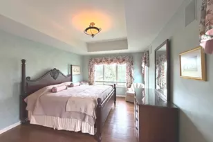 2288 Royal Ridge Dr, Northbrook, IL 60062 - Photo 15