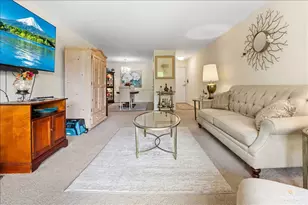 20A Kingery Quarter, Willowbrook, IL 60527 - Photo 7