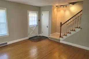 128 N Indiana Ave, Salem, IL 62881 - Photo 3