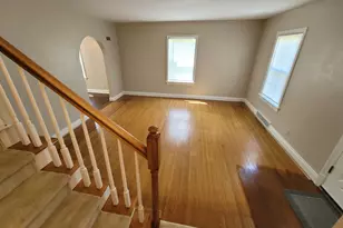 128 N Indiana Ave, Salem, IL 62881 - Photo 9
