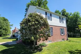 128 N Indiana Ave, Salem, IL 62881 - Photo 37