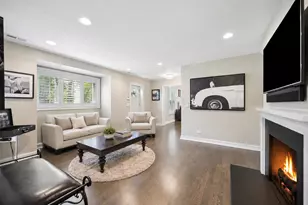 2 Hickory Ln, Northbrook, IL 60062 - Photo 21