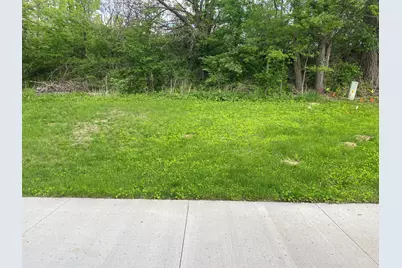 4117 Hillandale Road, Davenport, IA 52806 - Photo 5