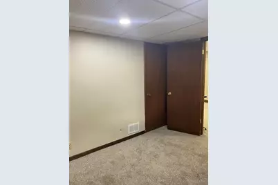 4117 Hillandale Road, Davenport, IA 52806 - Photo 25