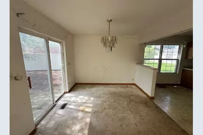 1942 Town Drive, Naperville, IL 60565 - Photo 5