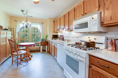 310 Carriage Way #2D, Bloomingdale, IL 60108 - Photo 9