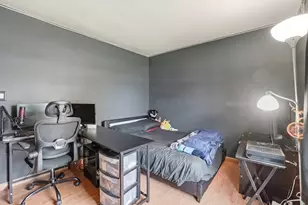 1402 Cynthia Ln, Hanover Park, IL 60133 - Photo 13