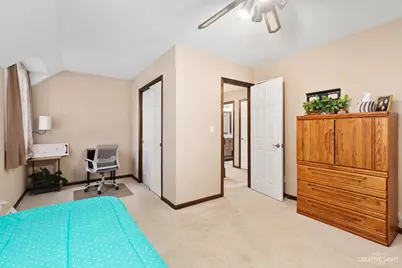 39W089 Adobe Ridge, Elgin, IL 60124 - Photo 13