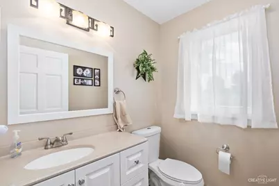 39W089 Adobe Ridge, Elgin, IL 60124 - Photo 11