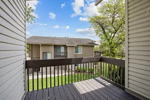 7557 Bristol Ln, Hanover Park, IL 60133 - Photo 15