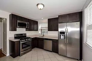 2140 Dobson St, Evanston, IL 60202 - Photo 7
